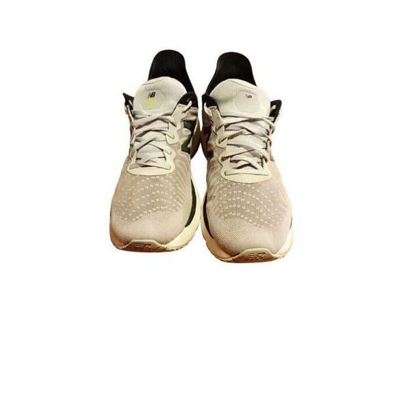 New balance fresh foam shoes are in used condition have a lot of life left in th - Picture 5 of 8